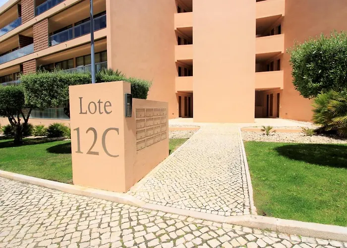 Albufeira Salgados Premium 1 With Pool By Homing