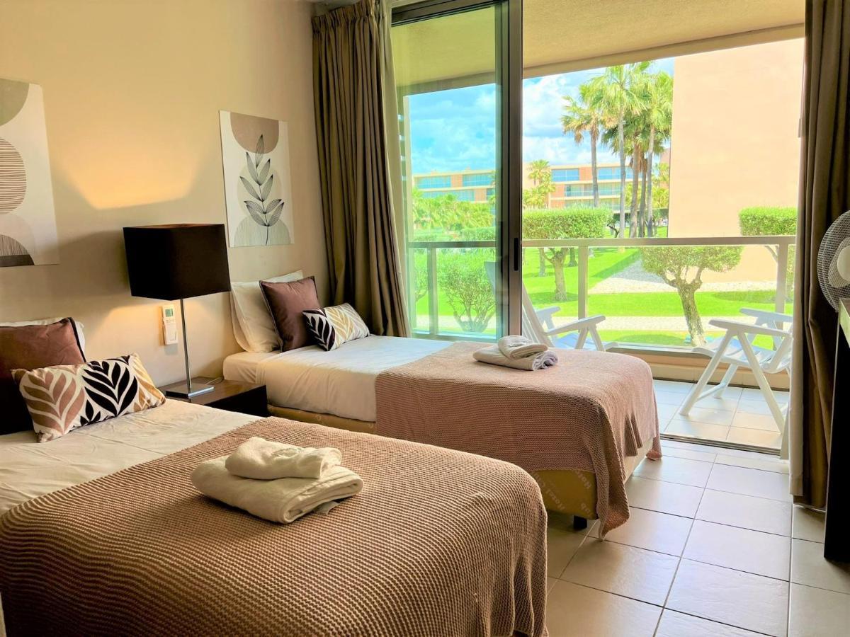 Albufeira Salgados Premium 1 With Pool By Homing Guia (Faro)