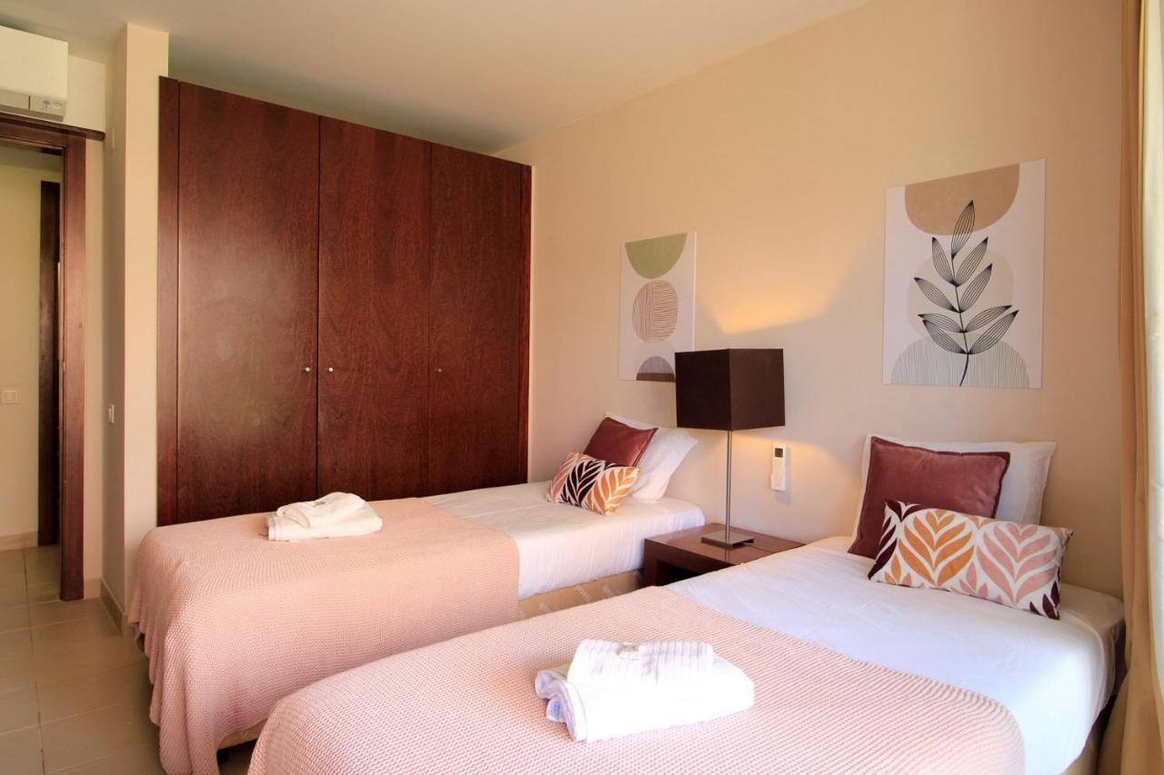 Albufeira Salgados Premium 1 With Pool By Homing
