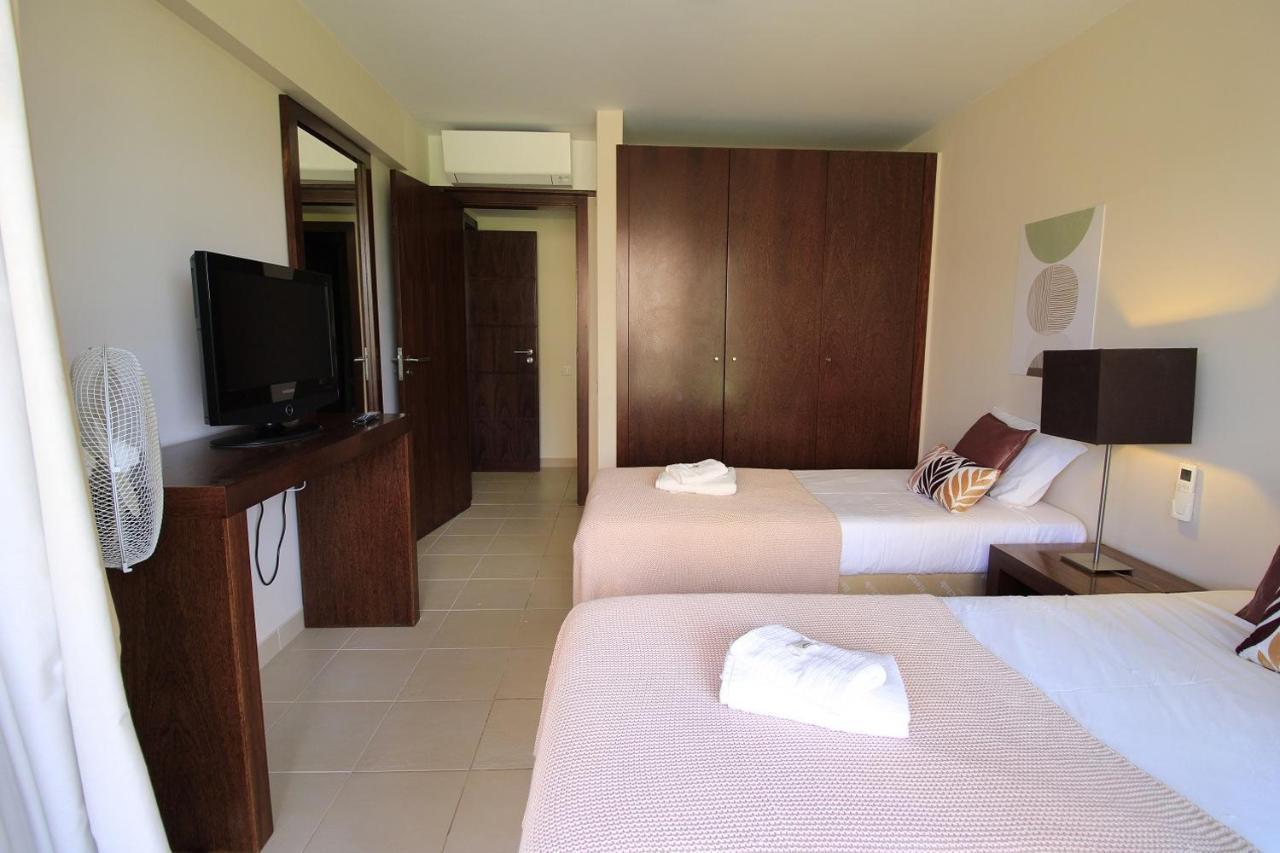 Albufeira Salgados Premium 1 With Pool By Homing * Guia (Faro)