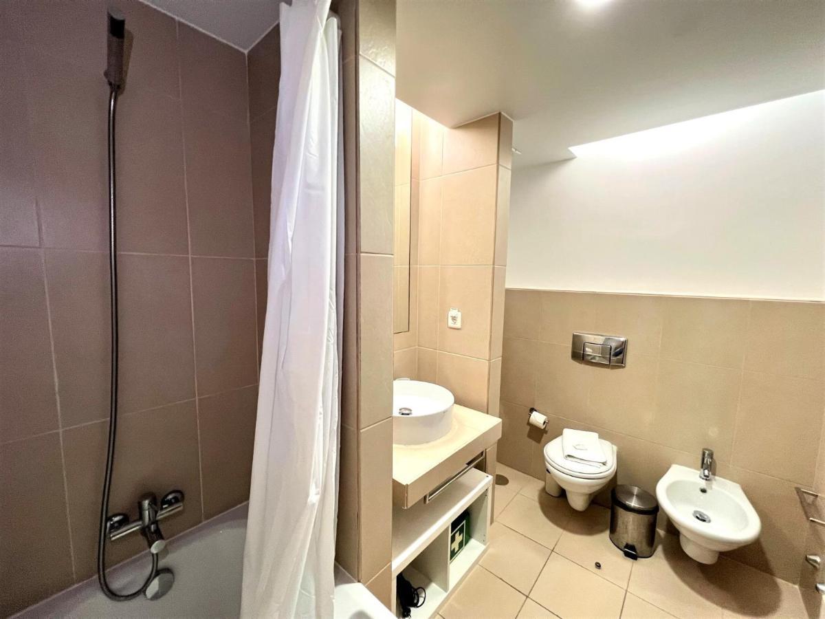 Albufeira Salgados Premium 1 With Pool By Homing Guia (Faro)
